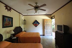 Tierra Magica B&B and Art Studio
