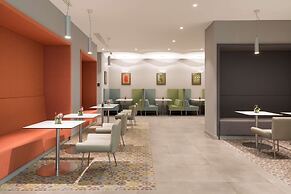 Hampton by Hilton Rome East