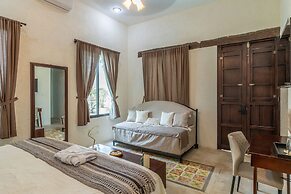 Casa Dos Lirios Boutique B&B