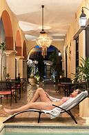 Casa Dos Lirios Boutique B&B