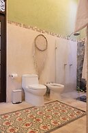 Casa Dos Lirios Boutique B&B