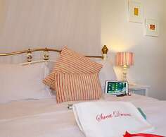 Darling Lodge Guest House