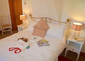 Darling Lodge Guest House