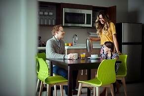 Home2 Suites by Hilton Chicago McCormick Place