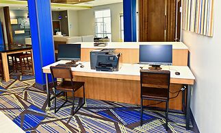 Holiday Inn Express & Suites Perryville by IHG