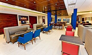 Holiday Inn Express & Suites Perryville by IHG