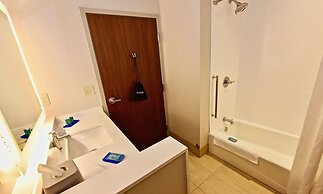 Holiday Inn Express & Suites Perryville by IHG