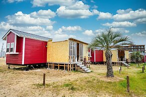 Grand Camping Palm Garden Maishima