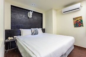 New Rise Hotel