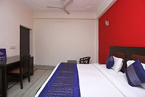 OYO 3251 Royal Inn