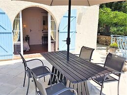 B&B With Charm - Quiet With Kitchen & sw Pool