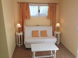 B&B With Charm - Quiet With Kitchen & sw Pool