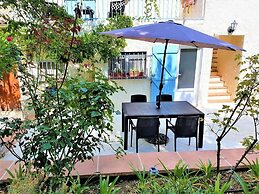 B&B With Charm - Quiet With Kitchen & sw Pool