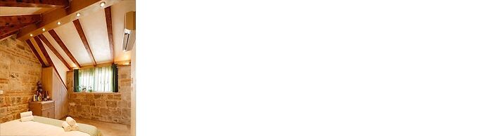 Stone House Luxury Rooms