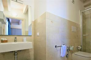 ZIBIBBO SUITES & ROOMS - Aparthotel in Centro Storico a Trapani