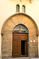 ZIBIBBO SUITES & ROOMS - Aparthotel in Centro Storico a Trapani