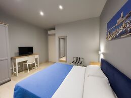 ZIBIBBO SUITES & ROOMS - Aparthotel in Centro Storico a Trapani