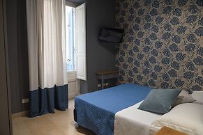 ZIBIBBO SUITES & ROOMS - Aparthotel in Centro Storico a Trapani