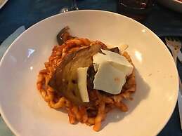 ZIBIBBO SUITES & ROOMS - Aparthotel in Centro Storico a Trapani