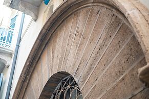ZIBIBBO SUITES & ROOMS - Aparthotel in Centro Storico a Trapani