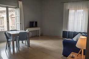 ZIBIBBO SUITES & ROOMS - Aparthotel in Centro Storico a Trapani