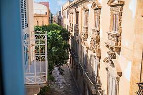 ZIBIBBO SUITES & ROOMS - Aparthotel in Centro Storico a Trapani