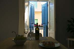 ZIBIBBO SUITES & ROOMS - Aparthotel in Centro Storico a Trapani