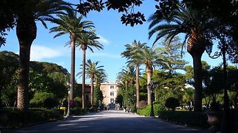 ZIBIBBO SUITES & ROOMS - Aparthotel in Centro Storico a Trapani