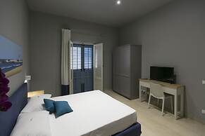 ZIBIBBO SUITES & ROOMS - Aparthotel in Centro Storico a Trapani