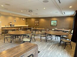 Hampton Inn & Suites St. Paul Oakdale/Woodbury