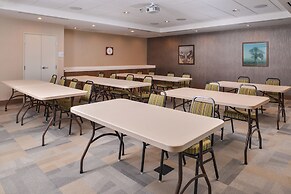 Hampton Inn & Suites St. Paul Oakdale/Woodbury