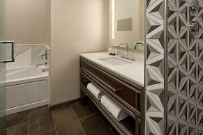 Embassy Suites by Hilton Seattle Downtown Pioneer Square