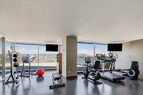 Fiesta Inn Suites Aeropuerto del Bajío