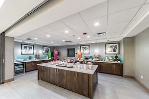 Hampton Inn & Suites Pryor
