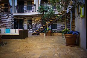L.A. Sky Boutique Hotel