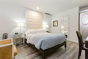 L.A. Sky Boutique Hotel