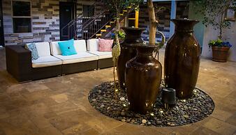 L.A. Sky Boutique Hotel
