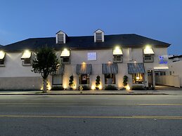L.A. Sky Boutique Hotel