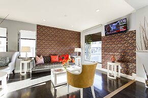 L.A. Sky Boutique Hotel