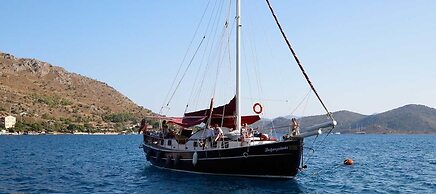 Dolphin Boutique Hotel