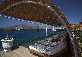 Dolphin Boutique Hotel