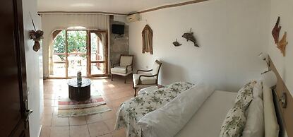 Dolphin Boutique Hotel