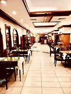 Puyisy Business Hotel