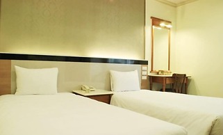 Puyisy Business Hotel