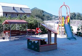 Lelux Hotel
