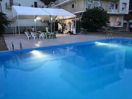 Lelux Hotel