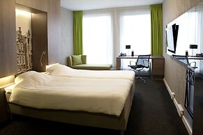 Skotel Amsterdam, Hotelschool The Hague