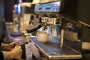 Skotel Amsterdam, Hotelschool The Hague