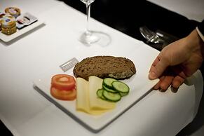 Skotel Amsterdam, Hotelschool The Hague