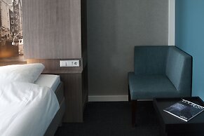 Skotel Amsterdam, Hotelschool The Hague